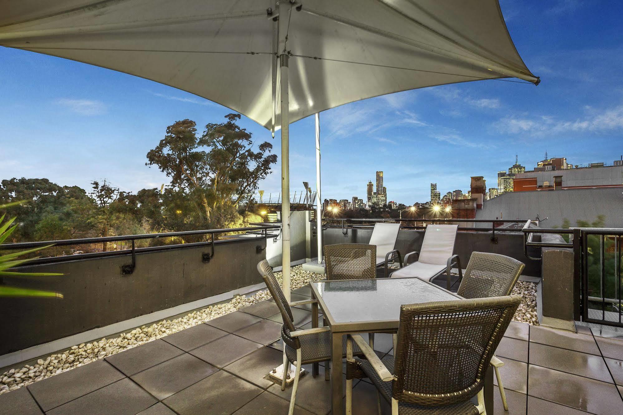 Quest East Melbourne Aparthotel Luaran gambar